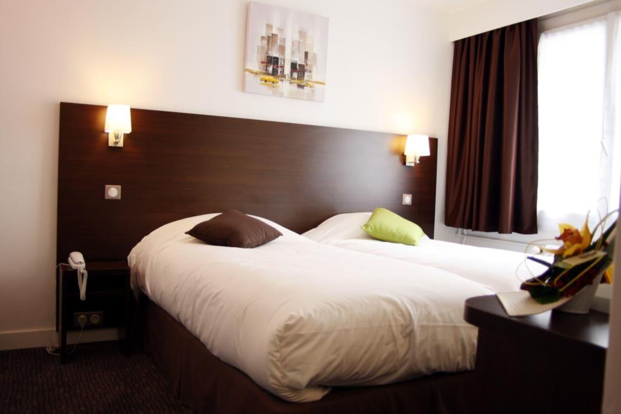 คอมฟอร์ต โฮเทล ด็องเกลอแตร์ เลอ อาฟวร์ Hotel เลออาฟร์ ภายนอก รูปภาพ