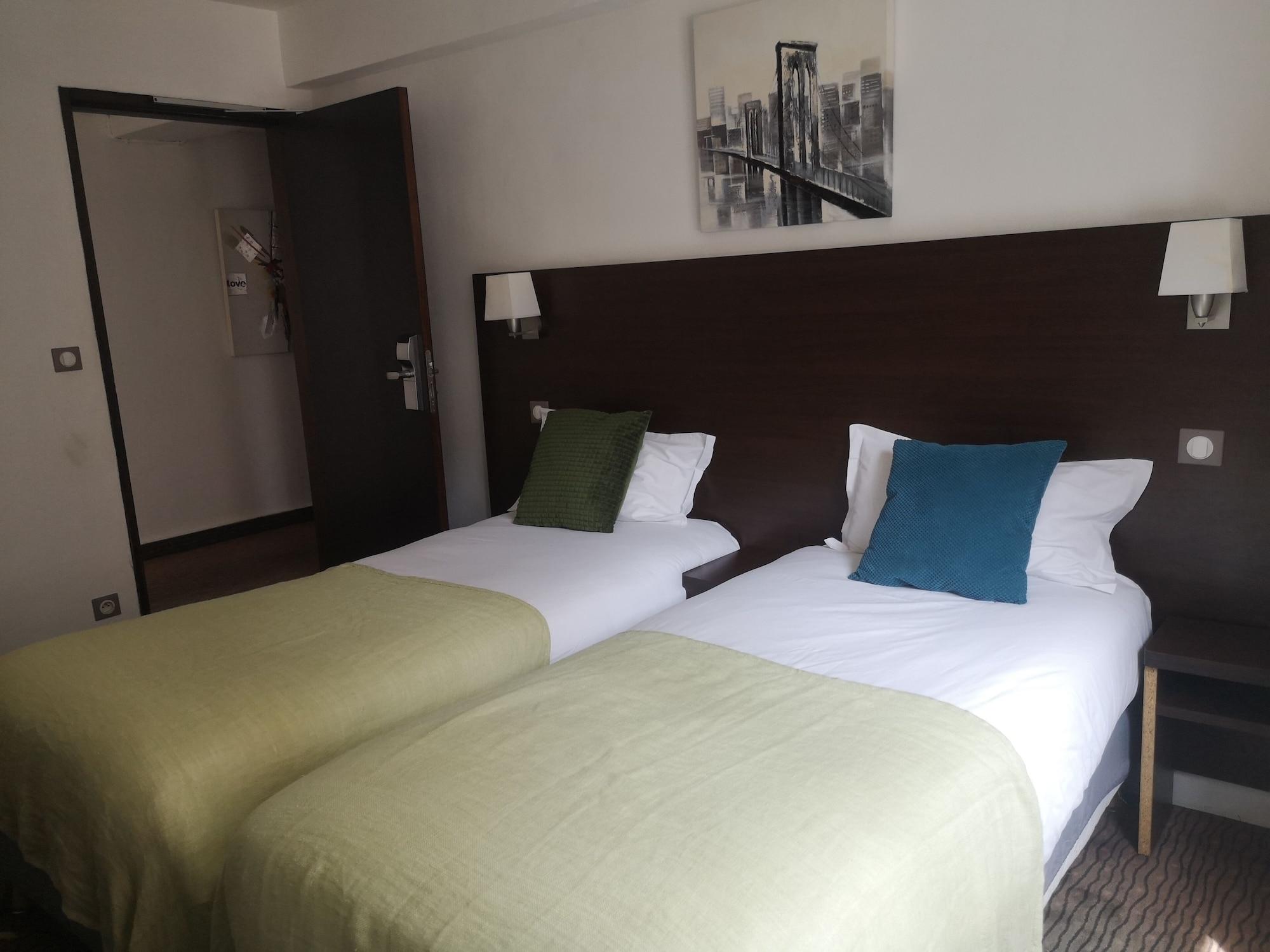 คอมฟอร์ต โฮเทล ด็องเกลอแตร์ เลอ อาฟวร์ Hotel เลออาฟร์ ภายนอก รูปภาพ